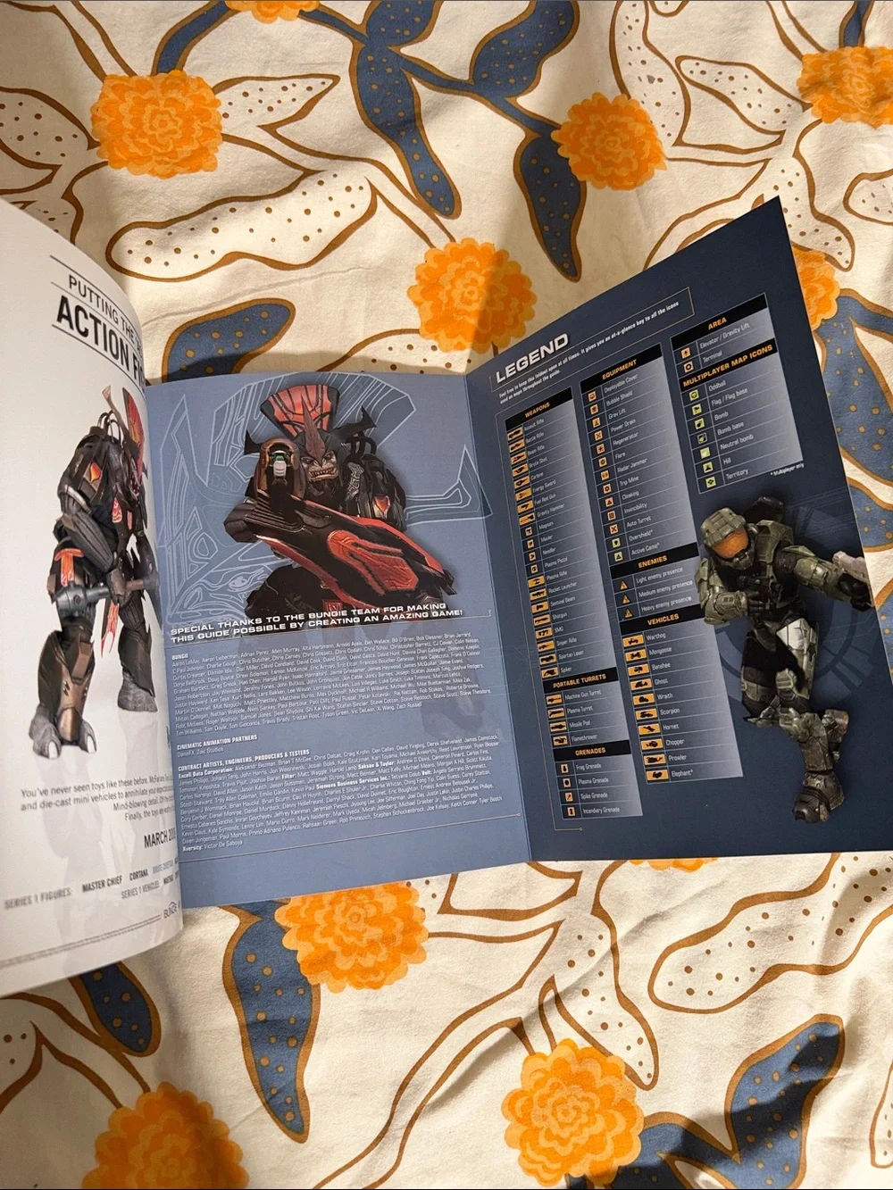 Microsoft Halo 3 Official Guide - Black, Orange, Blue Cover